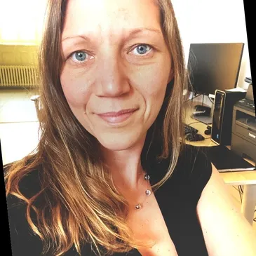 Véronique Derval